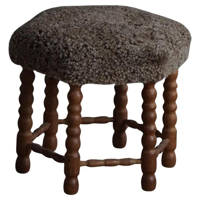 Mid-Century Modern Hexagon Oak Stool with Lambswool Seat and Bobbin Legs, 1950s For Sale - Image 13 of 13