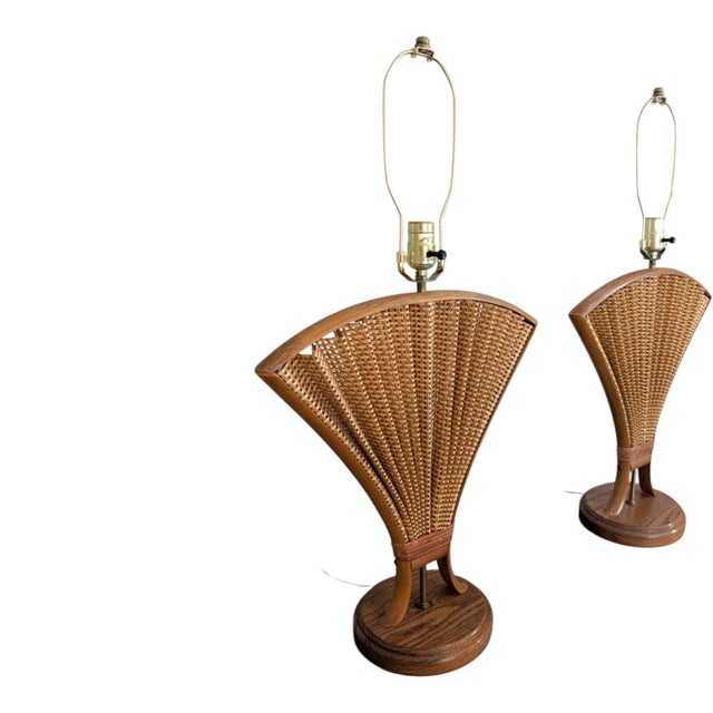 A distinctive vintage pair of sculptural table lamps by Woolums Manufacturing of St. Petersburg, Florida, featuring...