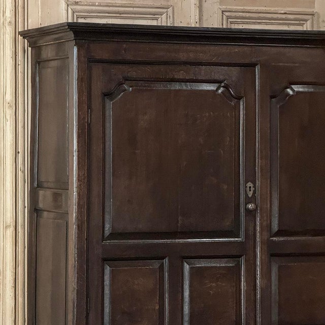 Late 18th Century 18th Century English Oak Linen Press Cabinet For Sale - Image 5 of 18