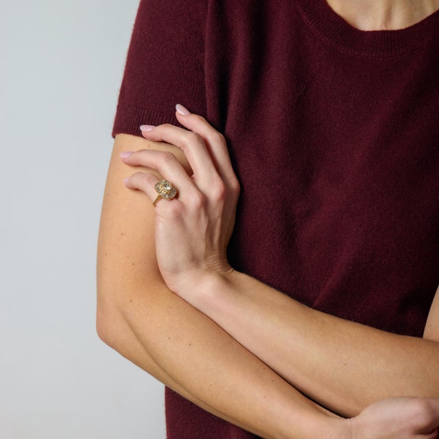 Mid 20th Century Vintage Round Brilliant Cut Diamond Ballerina 14k Yellow Gold Cluster Ring, Size 5.5 For Sale - Image 5 of 6