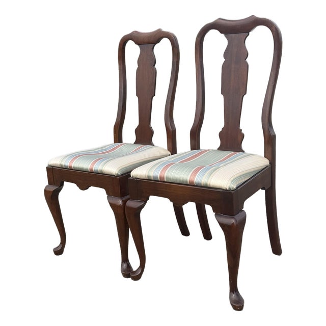 Vintage Pennsylvania House Queen Anne Dining Chairs - A Pair For Sale