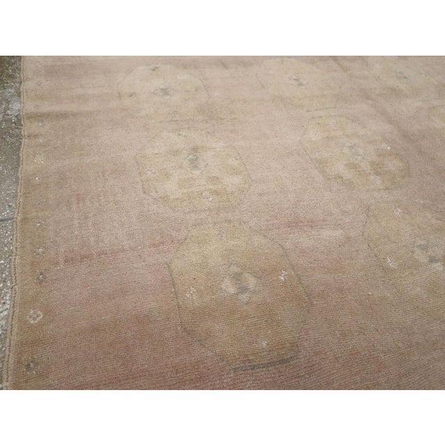 Mid 20th Century Galerie Shabab Collection Mid-20th Century Turkish Anatolian Accent Rug For Sale - Image 5 of 10