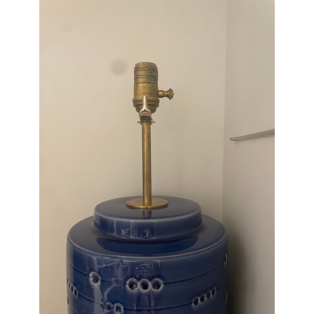 Visual Comfort Darina Large Table Lamp in Pebbled Blue With Linen Shade For Sale - Image 4 of 5
