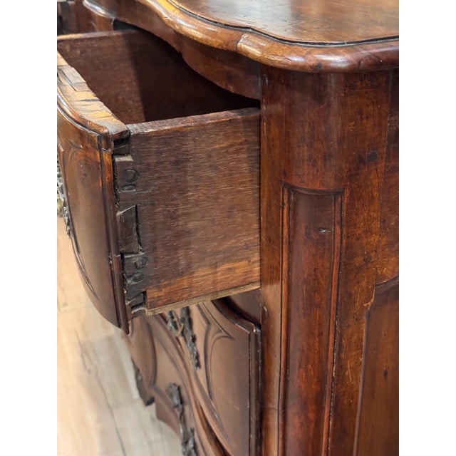 Early 18th Century French Provincial Walnut Commode For Sale - Image 11 of 16
