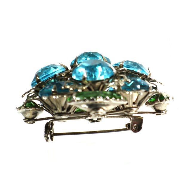 1950s Vintage Aqua & Peridot Crystal Brooch 1950s For Sale - Image 5 of 6