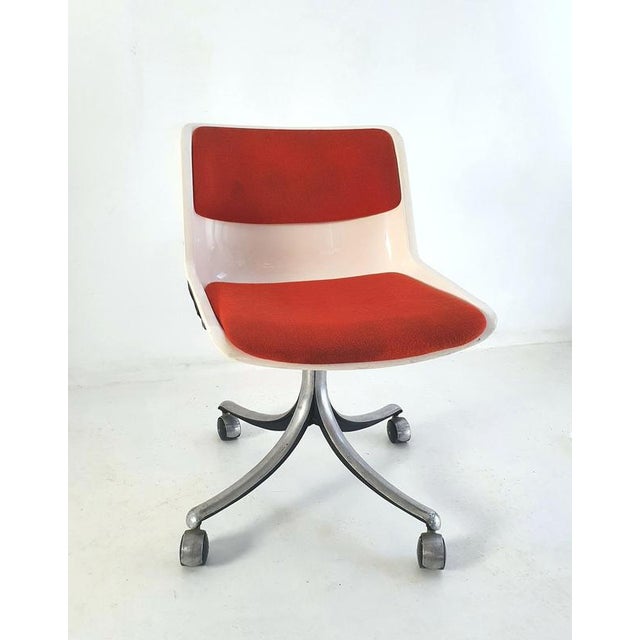 Modus Office Chair in Aluminum and Wool attributed to Osvaldo Borsani for Tecno, Italy, 1970s For Sale - Image 3 of 10