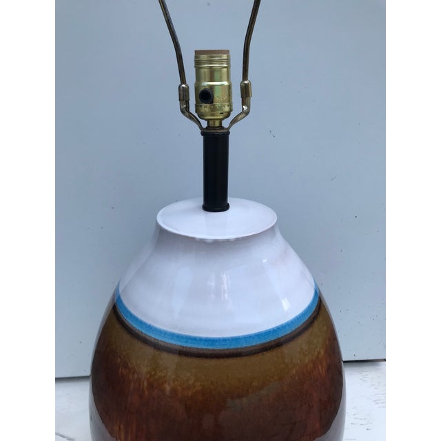 Mid-Century Modern 1970s Raymor Mid-Century Modern Art Pottery Floor Lamp, Made in Italy For Sale - Image 3 of 6