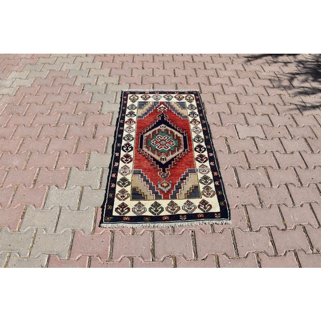 1970s Cappadocia Handwoven Traditional Nomadic Turkish Rug For Sale - Image 11 of 11