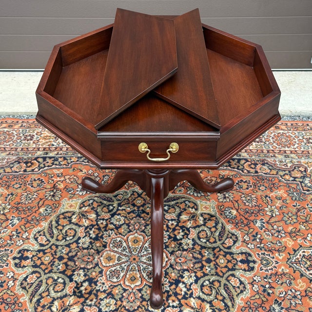 Henkel Harris 1990s Henkel Harris Queen Anne Solid Mahogany Octagonal Jefferson Table #5400 For Sale - Image 4 of 15