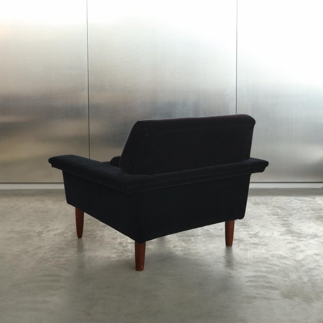 Mid-Century Modern Lounge Chair in Mohair, 1967 For Sale - Image 6 of 17