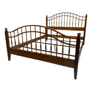Vintage Ethan Allen Country Craftsman Windsor Queen Bed Frame For Sale