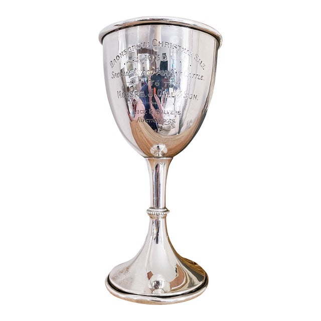1930 English Sterling Silver Christmas Fat Cattle Trophy Cup For Sale
