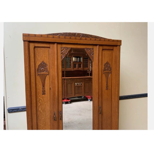 Wood Vintage Wardrobe in Oak, 1935 For Sale - Image 7 of 9