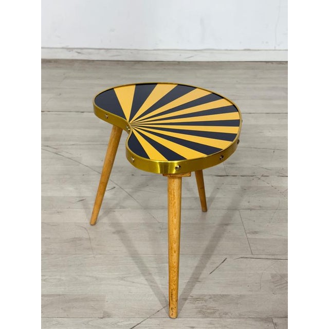 Mid-Century Kidney-Shaped Side Table or Plant Stand For Sale - Image 3 of 7