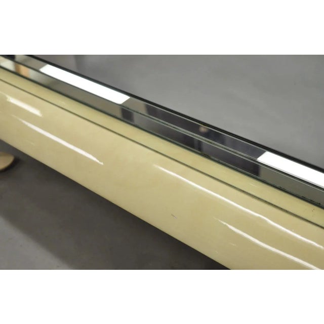 Cream Vintage Chinoiserie Bone Lacquered Oriental Ming Style Mirrored Coffee Table For Sale - Image 8 of 12