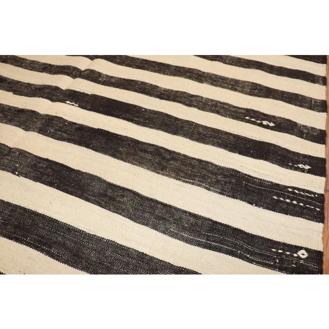 Striped Vintage Turkish Kilim - 5'9" x 9'4" For Sale In New York - Image 6 of 6