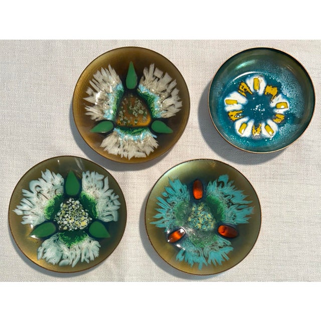 Mid 20th Century Mid 20th Century Gump's Signed Original Edwards Star Copper & Enamel Plates - 18 Piece Set For Sale - Image 5 of 12