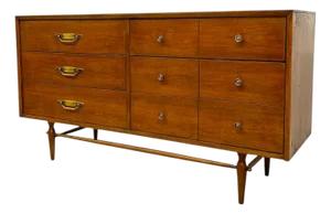 1970s Vintage Mid-Century Modern 6-Drawer Walnut Dresser With Brass Toned Hardware