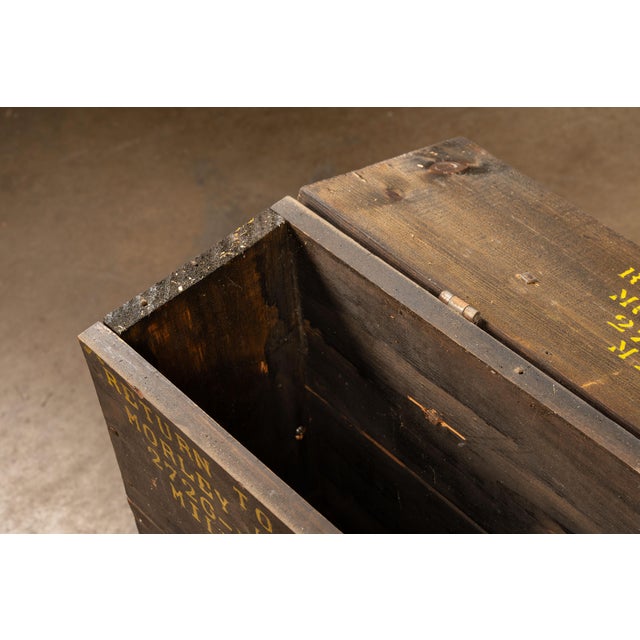 Mid 20th Century 1930s–1950s Morley Hicks Art Institute of Chicago Wooden Shipping Crate For Sale - Image 5 of 6