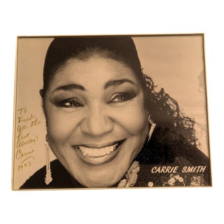 Vintage 1993 Framed Autographed Photo of Carrie Smith 8"x10" For Sale
