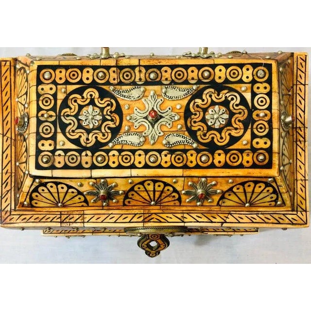 Tribal Orange Resin Jewelry Chest or Box With Brass Inlay For Sale - Image 9 of 11
