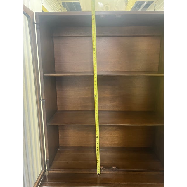 Broyhill Mid 20th Century Broyhill Emphasis Two Piece Hutch China Cabinet For Sale - Image 4 of 11