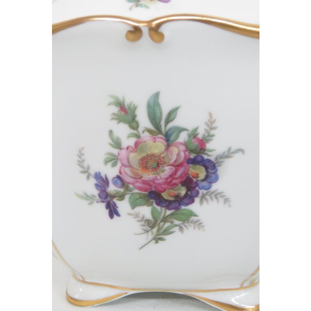 White PMR Jaeger and Co Bavarian Germany Jar With Flower Design and Gold Accents 4542b For Sale - Image 8 of 18