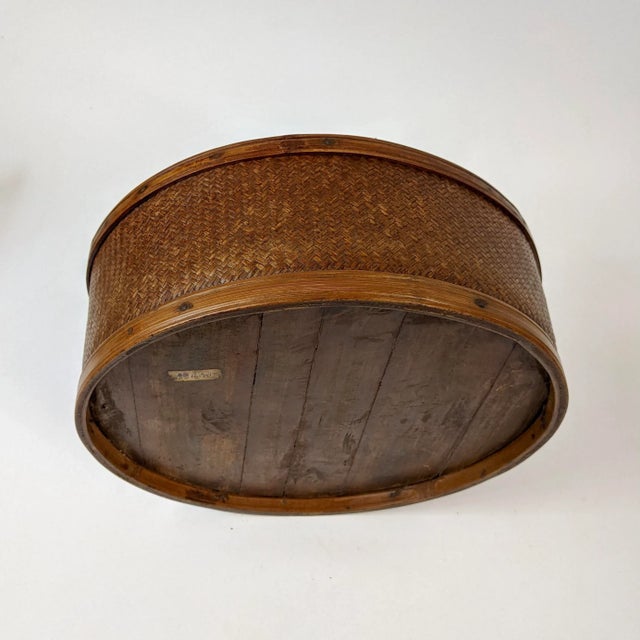 Chinese 19th Century Chinese Bamboo Woven Hat Box For Sale - Image 3 of 6
