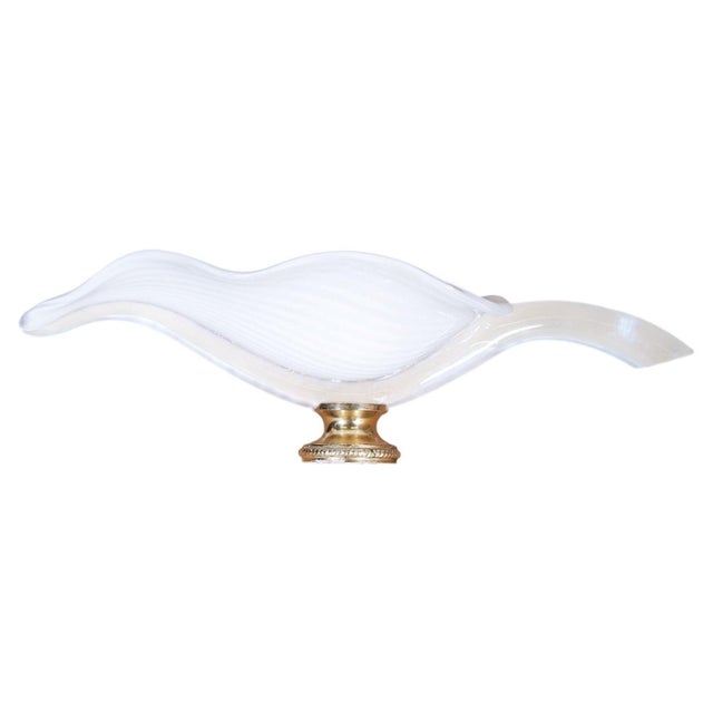 Mid-Century Modern Murano Lattimo Glass Centerpieces attributed to Franco Luce for Seguso Vetri Darte, 1970s, Set of 2 For Sale - Image 3 of 8