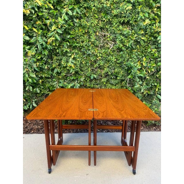 Mid Century Modern Teak Triform Nesting Table Set For Sale In Los Angeles - Image 6 of 16