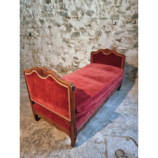 Antique Louis XV French Adjustable Beechwood Frame Daybed, 1920s For Sale - Image 15 of 18