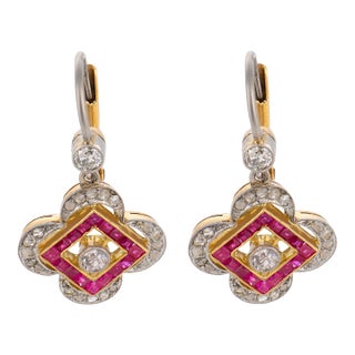 1910s Pair of Edwardian Diamond Ruby 18k Gold Platinum Drop Earrings For Sale