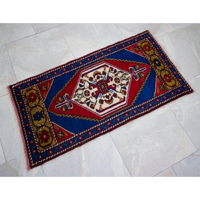 1970s Hand Knotted Small Turkish Rug Mini Rug Mat, Floor Decor - 1'10" X 3'5" For Sale - Image 13 of 14