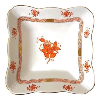 Herend Hungary Chinese Bouquet Rust 7 Inch Square Bowl Apponyi Orange 1188 Hand Painted 1970s Porcelain Fruit Dish For Sale
