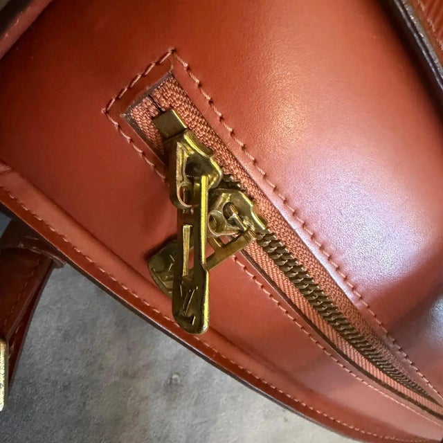 1990s Louis Vuitton Brown Epi Leather Mabillon Small Backpack 2 For Sale - Image 6 of 14