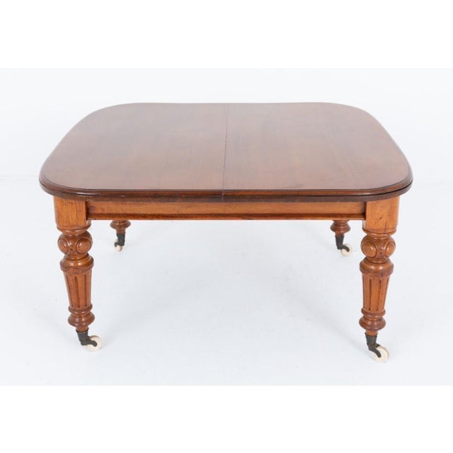 Brown Victorian Extendable Dining Table in Oak, 1860 For Sale - Image 8 of 8