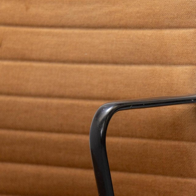 EA107 Chair by Charles & Ray Eames for Herman Miller, 1970s For Sale - Image 14 of 18