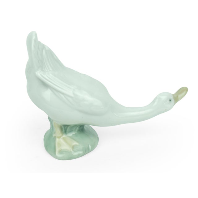Lladro Vintage Handcrafted Nao by Lladro Porcelain Duck and Goose Figurines - Set of 2 For Sale - Image 4 of 9