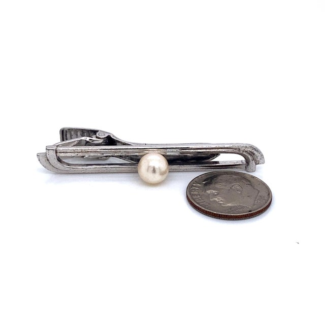 Japanese 1990s Mikimoto Estate Akoya Pearl Tie Bar Sterling Silver 5.91 Grams For Sale - Image 3 of 12