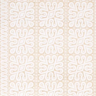 Schumacher x Celerie Kemble Borneo Silk Fabric in White For Sale