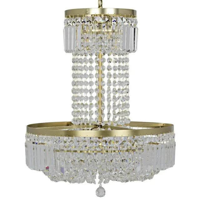 For the ultimate in art deco inspired glamour, look no farther than the handcrafted 8-bulb St Petersburg Chandelier....