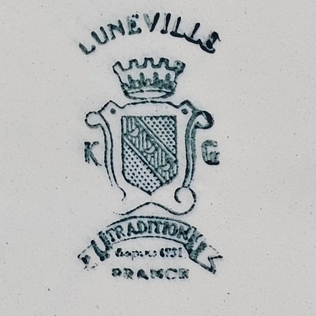 Late 20th Century Set of 8 Vintage French Keller & Guerin White Divided Porcelain Plates – Luneville K&g Fondue Dinnerware For Sale - Image 5 of 5