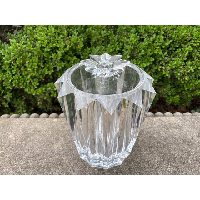 Alessandro Albrizzi 1980s Mid-Century Modern Acrylic Ice Bucket For Sale - Image 4 of 9