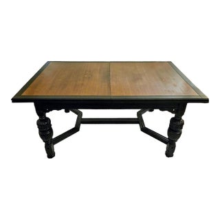 Early 20 Th Century Stored Leaf Dinning Table. Expands to 105" Mahogany With Two Leafs' For Sale