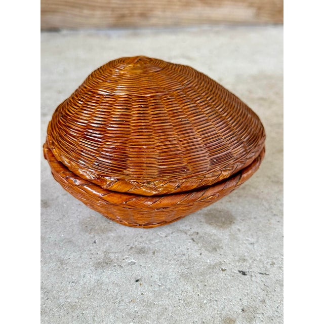 Vintage Coastal Rattan Wicker Clam Shell Trinket Box | Chairish