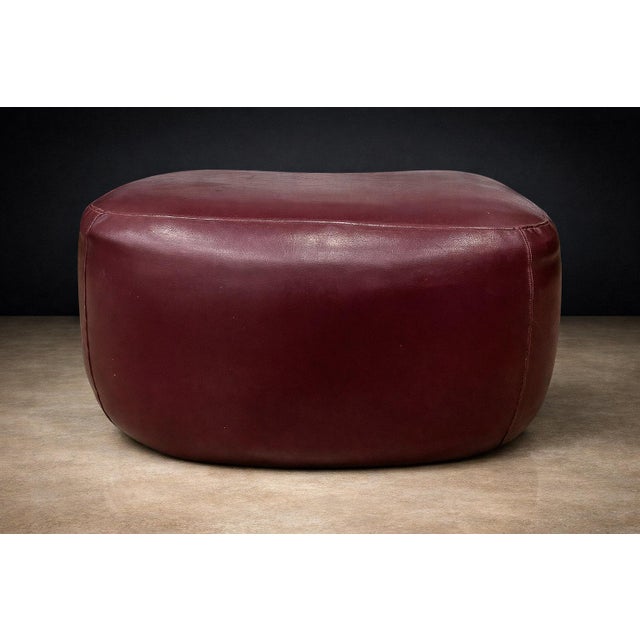 MP-113 Lounge Chair with Ottoman in Original Faux Leather by Percival Lafer, Brasil, 1970s - Lot 571A For Sale - Image 10 of 17