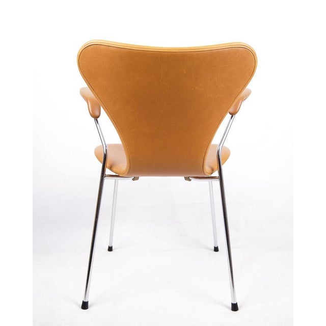 Model 3207 Seven Chair in Cognac Leather by Arne Jacobsen for Fritz Hansen, 1980s For Sale - Image 6 of 9