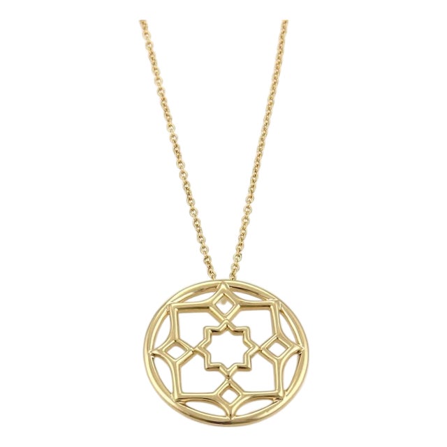 Mid 20th Century Tiffany & Co. Picasso 18k Yellow Gold Small Zellige Pendant Necklace For Sale