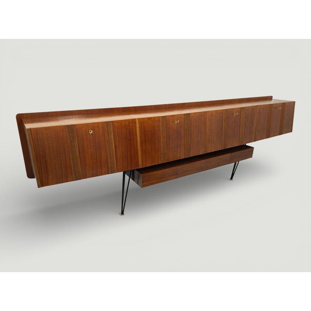 Long Mid-Century Italian Sideboard in Walnut, 1950s For Sale - Image 4 of 18