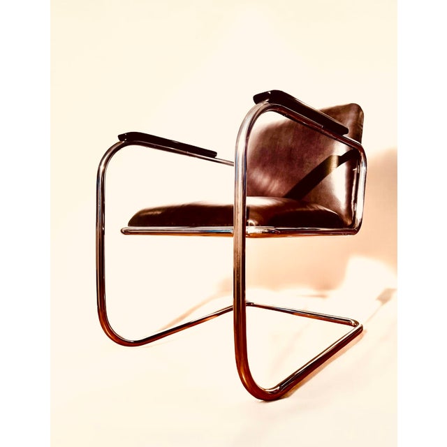 Absolute and sought-after design icon worldwide, a piece of design history of the German Bauhaus, very good condition, the...